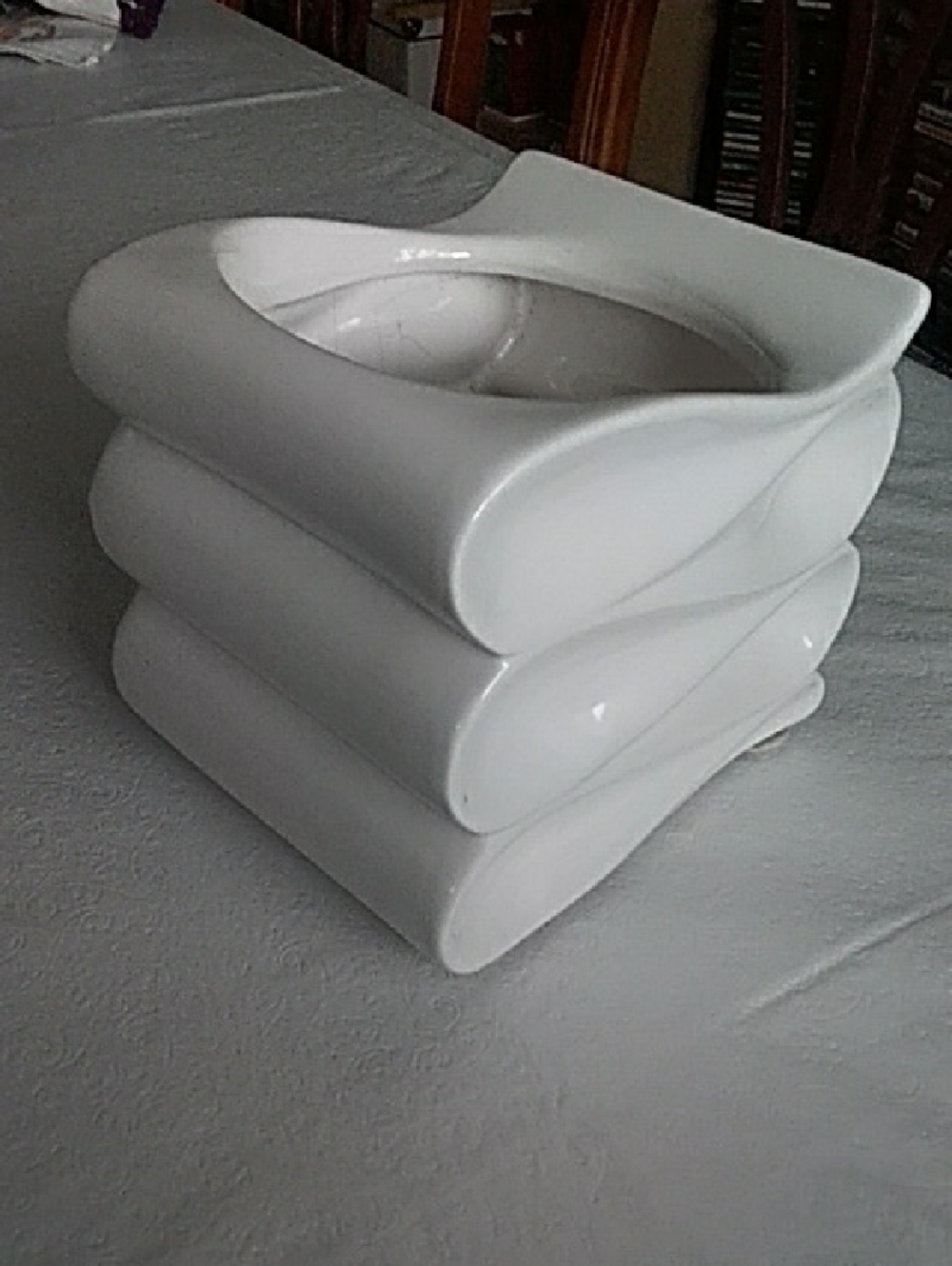 4/$20   Geometric White Ceramic Wave Planter